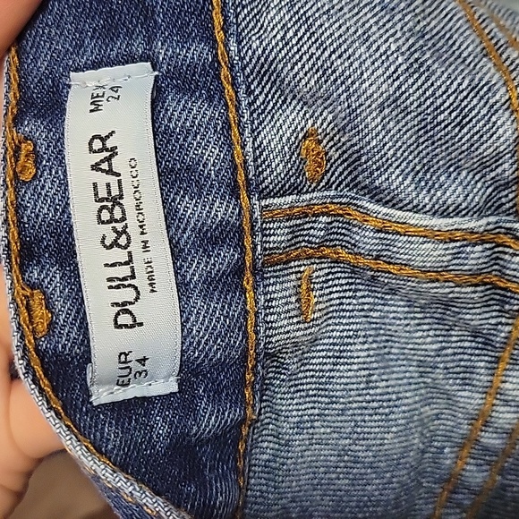 Pull&Bear Mom Jeans - Picture 2 of 2